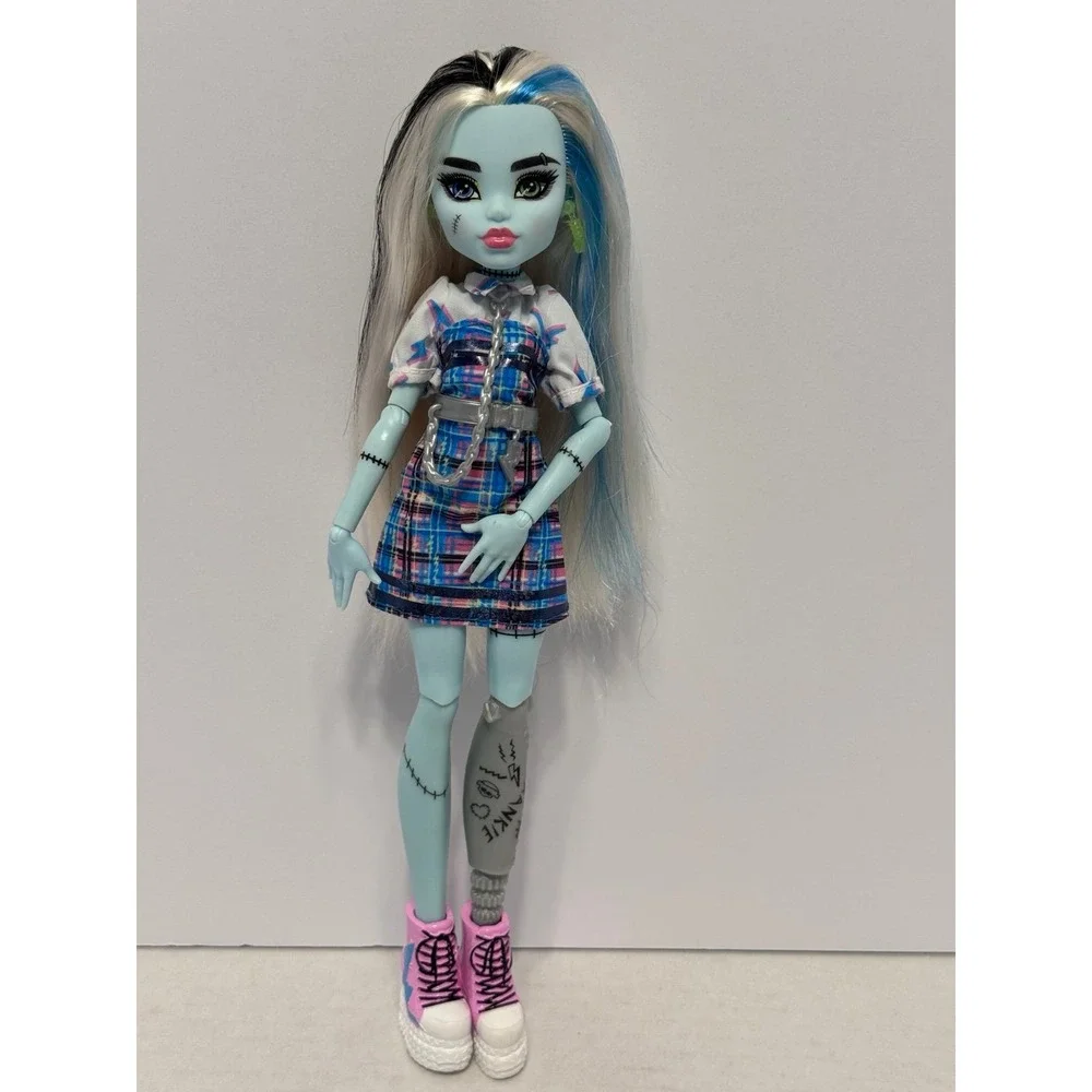 Monster High Frankie's Day Out Frankie Stein G3 2022 Doll toy